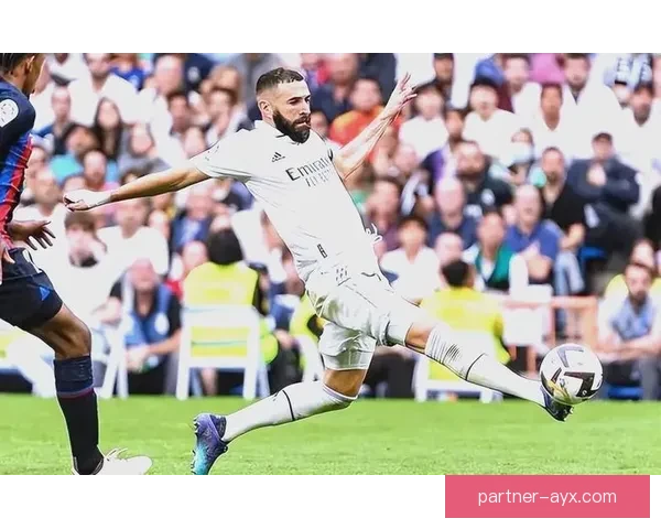 皇家马德里新赛季阵容揭晓 本泽马离队震动球迷焦点转向新星引援